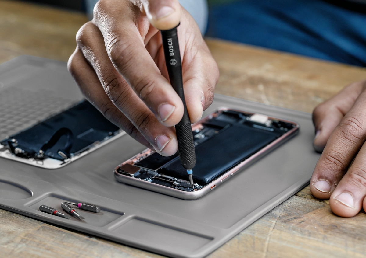 Precision Screwdriver Bit Set image 2