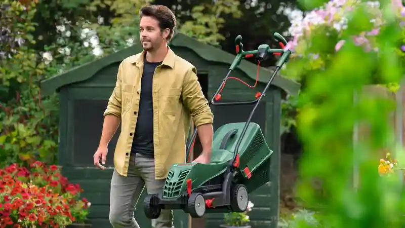 Lawnmower UniversalRotak 37-555 Bosch