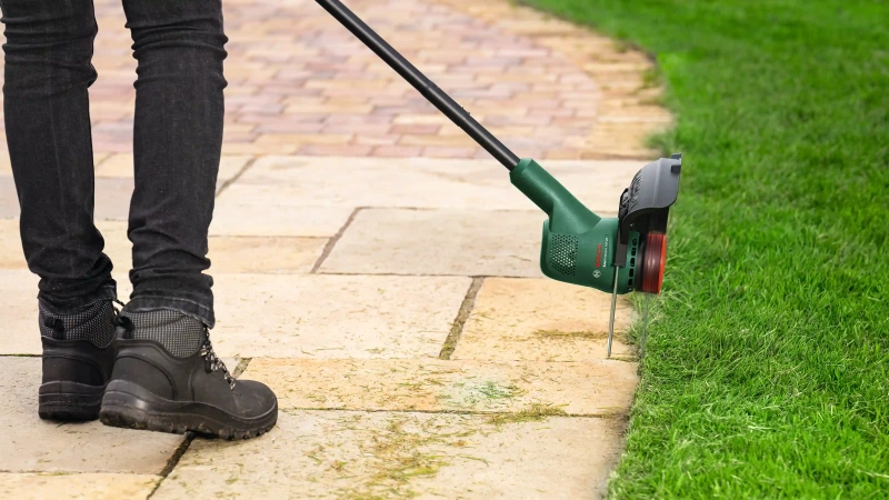 Lawn Edge Trimmer EasyGrassCut 18V-230 Bosch