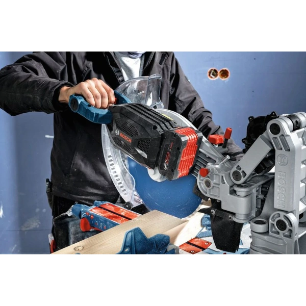 ProCORE18V+ 8.0Ah Professional Bosch 